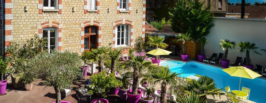 Hotel Manoir Francois 1Er Vitry-le-François Esterno foto