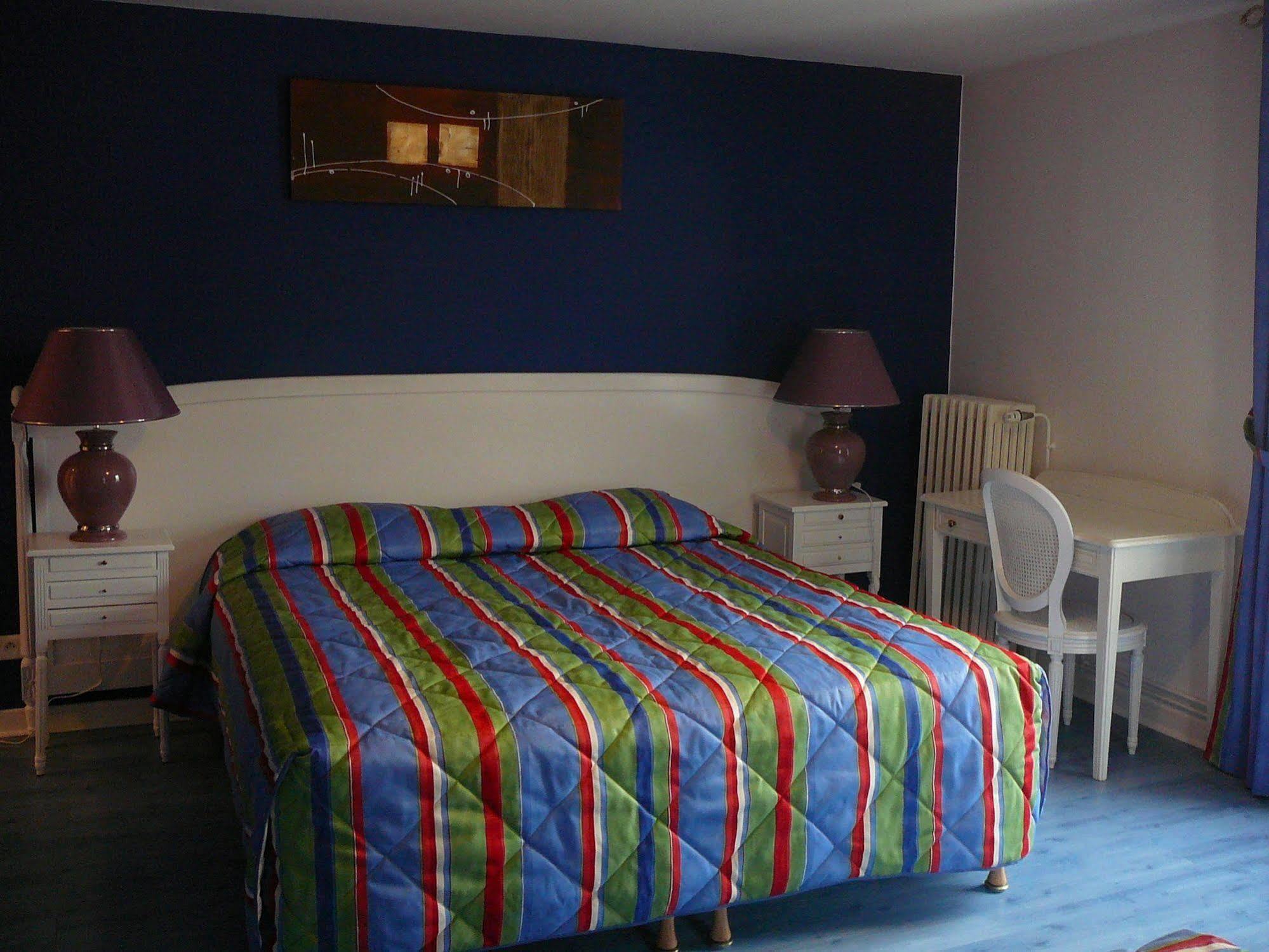 Hotel Manoir Francois 1Er Vitry-le-François Esterno foto